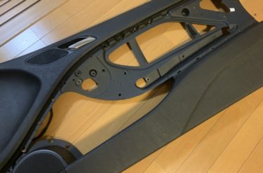 欧州車の天井が剥がれる原因と気になる修理費用は Freedom