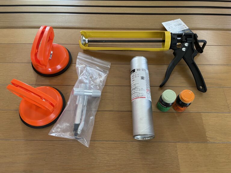 フロントガラスの交換ってどんな接着剤を使う 専用の接着剤が存在します Freedom