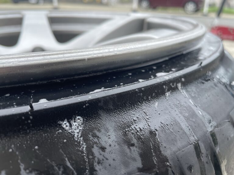 タイヤのエアが減るのにエア漏れヶ所が見つからない理由 Freedom