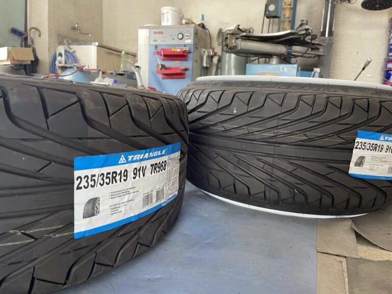 19インチの10 5jに引っ張りタイヤ装着 235 35r19 Freedom 19インチの10 5jに引っ張りタイヤ装着 235 35r19 Freedom