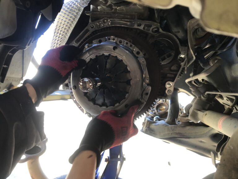 クラッチ交換時のセンター出しとは やらないとどうなる Freedom