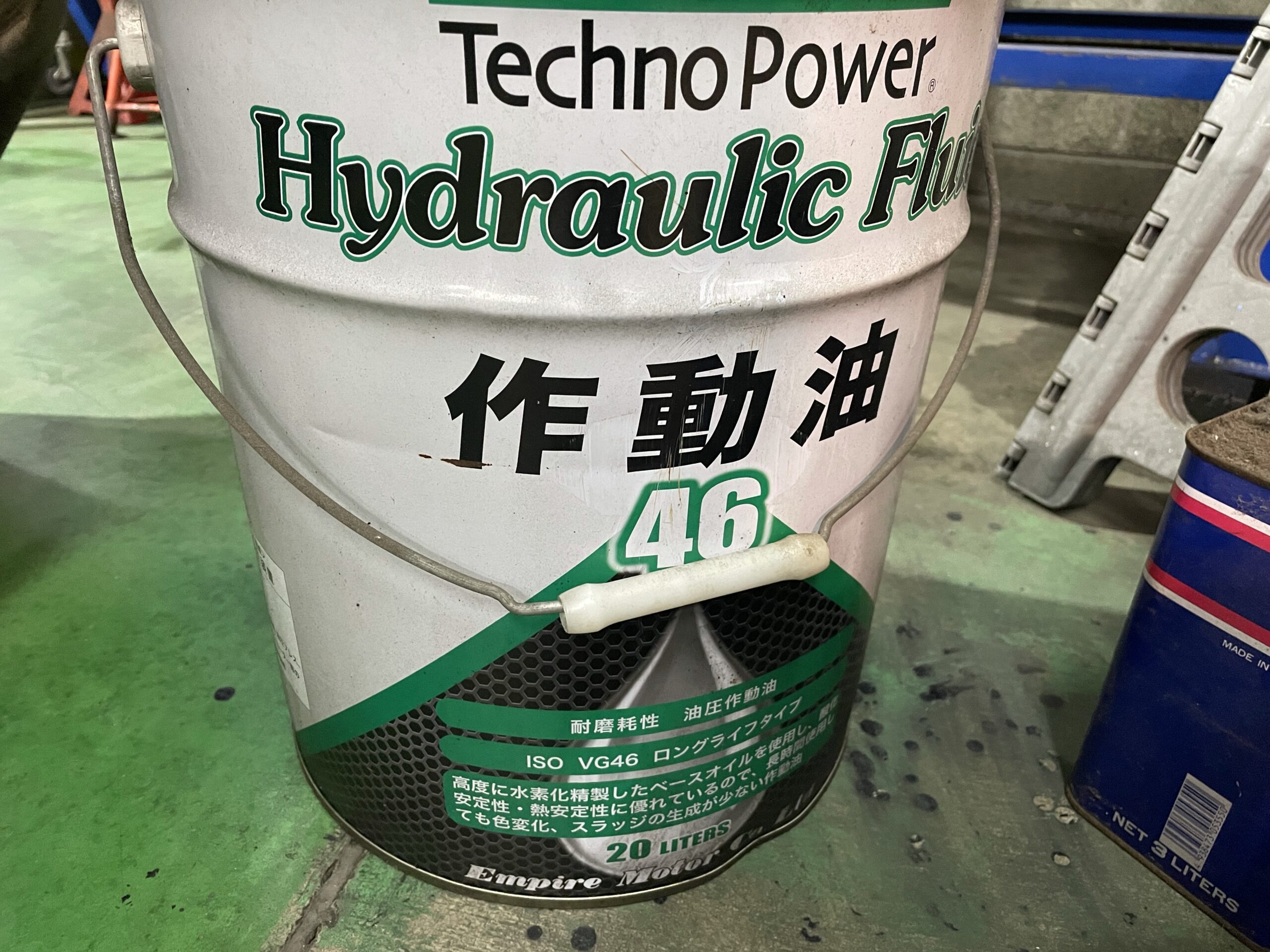 市場 エマーソン JO-01 200ml 油圧ジャッキオイル ISO VG15 ジャッキ作動油