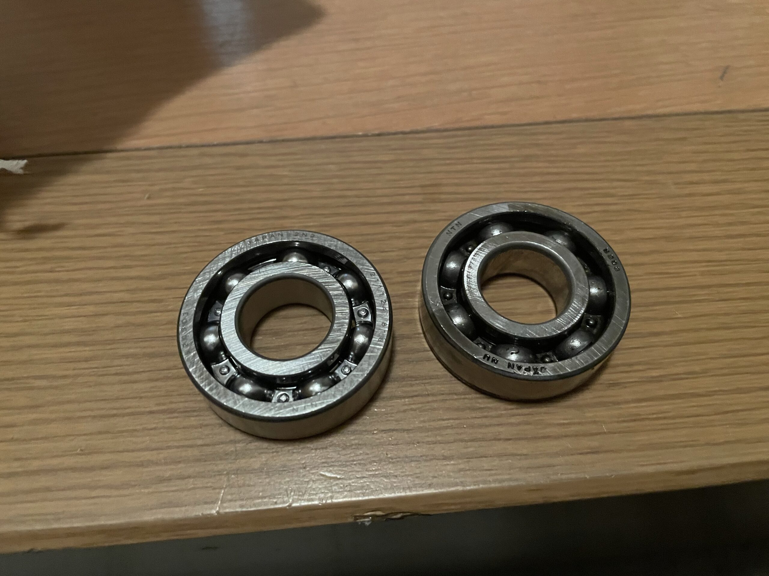 お得人気SALE NTN/自動調心ころ軸受(テーパ穴)内輪径120mm外輪径215mm