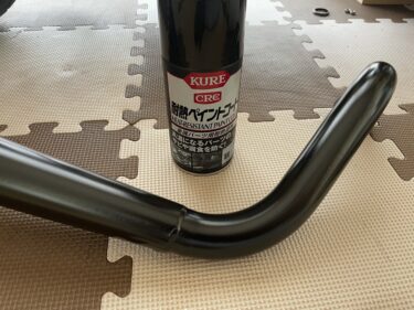 【呉工業】耐熱ペイントコート（缶スプレー）の艶消しブラックでマフラー塗装