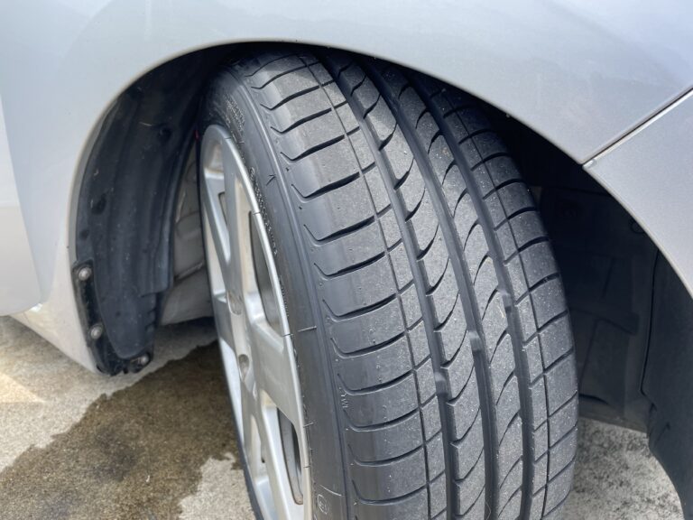 15インチ6.5Jに【165/50r15】の引っ張りタイヤ│Freedom